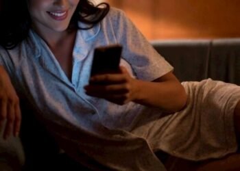 “Arvadımın başqa kişilərlə görüşməsi səbəbindən üzə çıxa bilməmişəm”