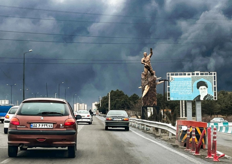 BƏƏ ilk dəfə İranı vurdu