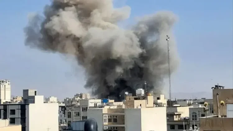 İsrail Tehranın mərkəzinə zərbələr endirməyə başladı – VİDEO