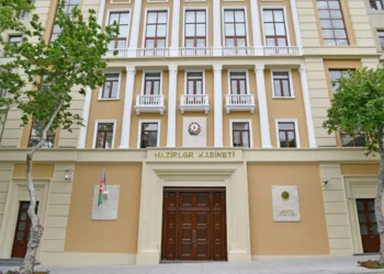 Əli Əsədov qərar imzaladı