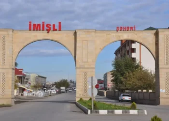 İmişlidə müəmmalı ölüm: 15 yaşlı qızın meyiti yarımtikilidə tapıldı