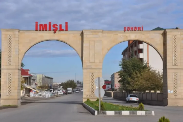 İmişlidə müəmmalı ölüm: 15 yaşlı qızın meyiti yarımtikilidə tapıldı