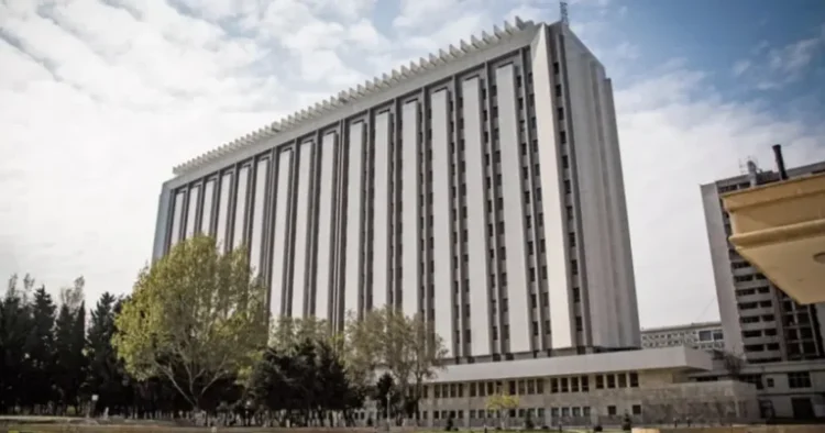 Memarlıq və İnşaat Universitetində yanğın – Tələbələr TƏXLİYƏ EDİLİR