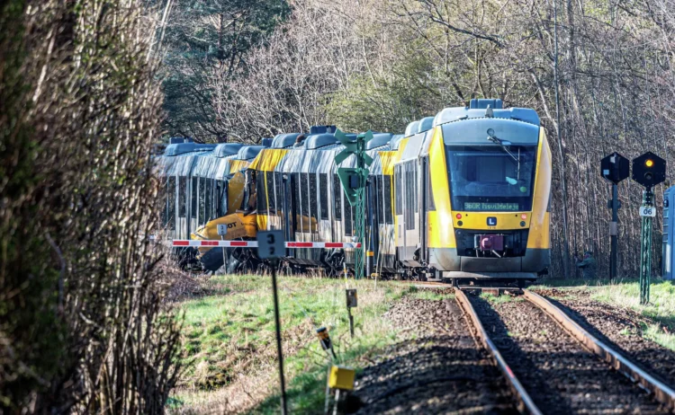 Təcili: Danimarkada dəmir yolu faciəsi – yaralıların sayı artır