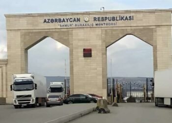 Quru sərhədlər açıldı?