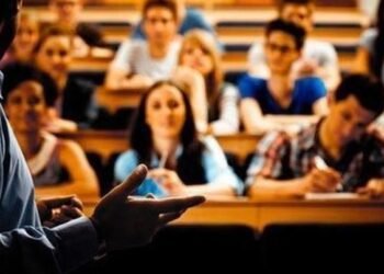 Tələbələrin NƏZƏRİNƏ: Universitetlərdə dərslər bu cür keçilə bilər