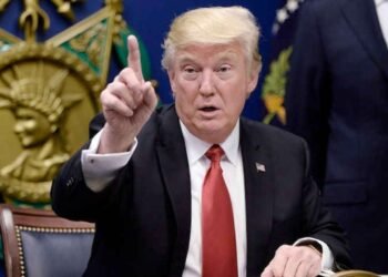 Tramp: ABŞ Hörmüz boğazında təmizliyə başlayır