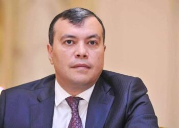 Bir nazir işdən çıxardı, digəri vəzifə verdi