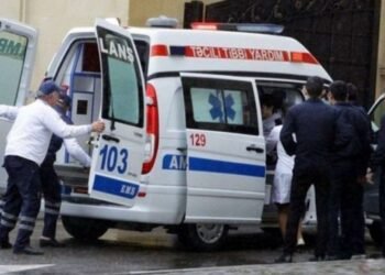 Bakıda 11-ci sinif şagirdi yoldaşını BIÇAQLADI