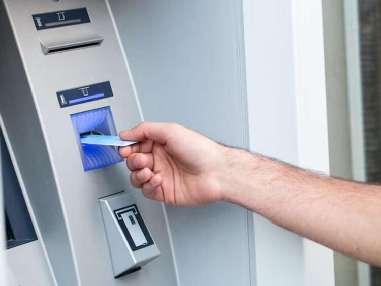 Kartınızı bankomata taxmazdan əvvəl bunu edin