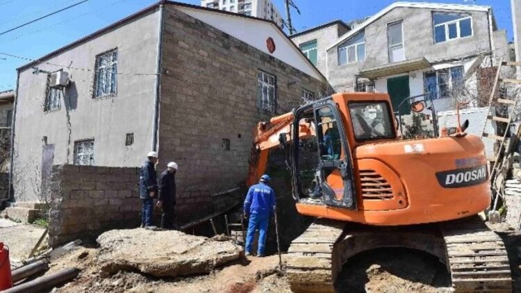 Bakıda 3 min ev su kollektorunun üzərində tikilib