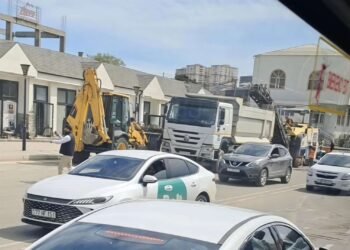 Binəqədi yolu təmirə bağlandı – Dəhşətli tıxac var – VİDEO