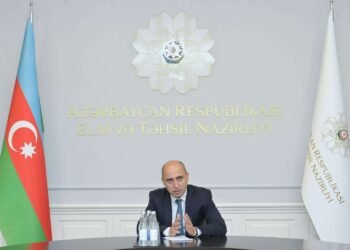 Nazir məktəb direktorları ilə görüşdü – FOTO