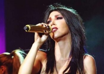 Məşhur müğənni Ərdoğana görə istintaqa çağırıldı