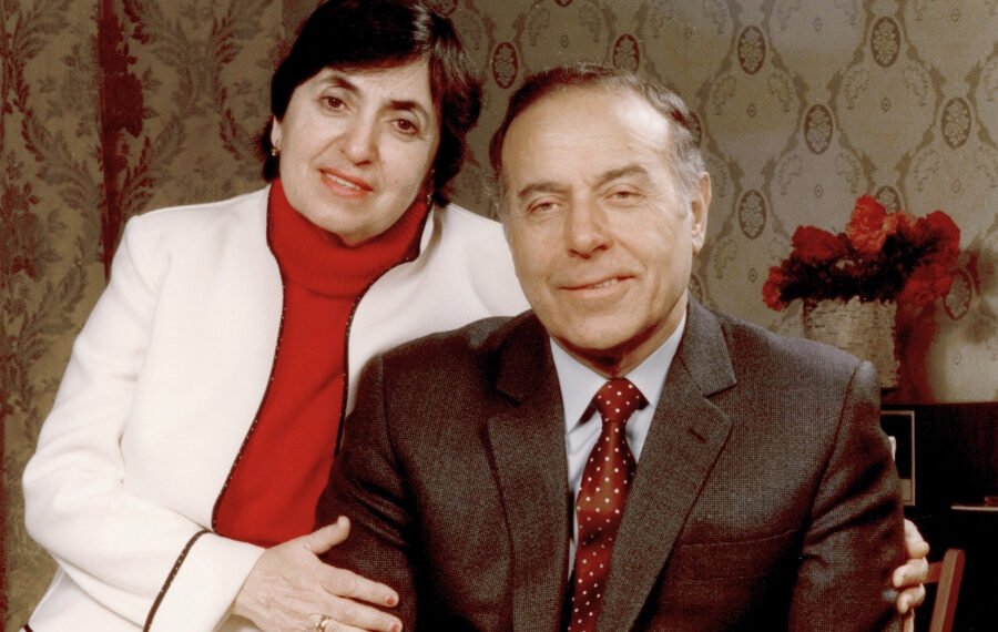 “Zərifə xanımın humanist siması onun kimsəsiz uşaqlara olan münasibətində özünü qabarıq göstərirdi” — Zaur Şükürov YAZIR