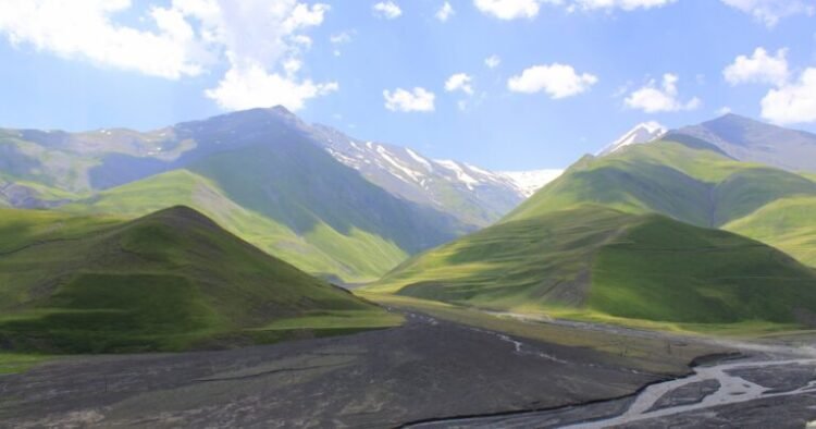 Qubanın füsunkar meşələri və otlaqları TƏHLÜKƏDƏ: Təbiəti məişət tullantılarından qorumasaq…