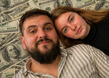 Sumqayıtlı ilə sevgili olan polşalı xanım 25 min dollar ziyana düşdü