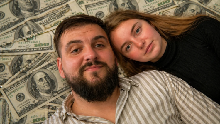 Sumqayıtlı ilə sevgili olan polşalı xanım 25 min dollar ziyana düşdü