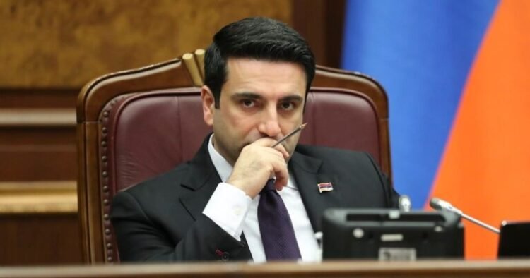 “Rusiya qazın qiymətini artırsa, Ermənistan KTMT və Aİİ-dən çıxacaq” – Simonyan