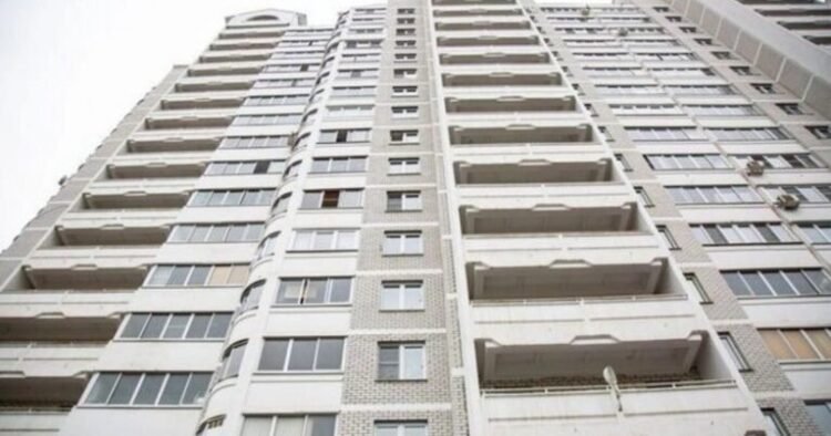 Şəhid ailələri üçün tikilən bina TƏHLÜKƏDƏ – VİDEO