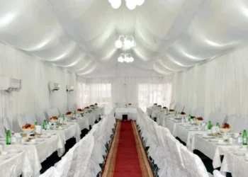 Molla pulu və təmtəraqlı ehsanlar — İslamda bu var?