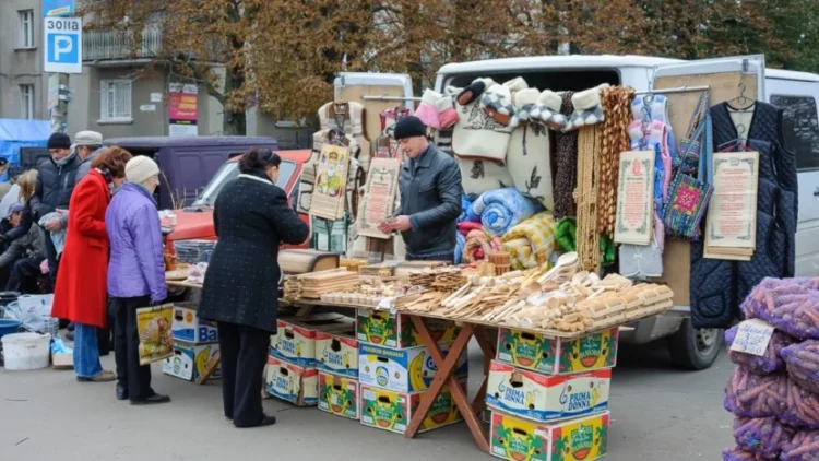 Ukraynada məşhur bazar VURULDU: ÖLƏNLƏR VAR