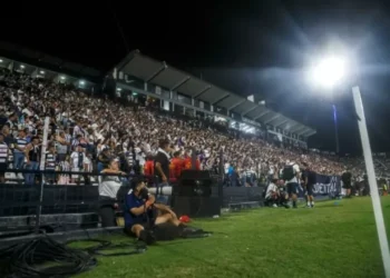 Stadionda tribuna ÇÖKDÜ: ÖLƏN VAR