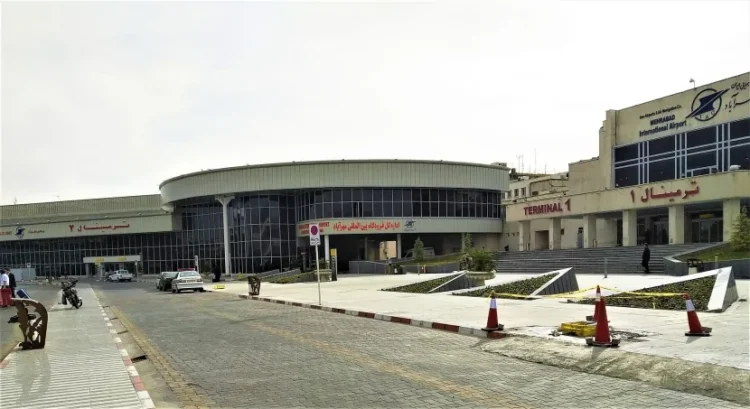 İsrail İranın üç hava limanına zərbə endirdi