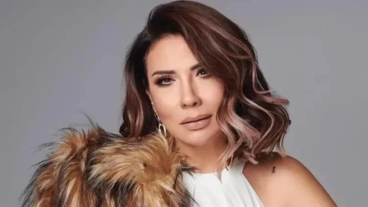 Türkiyənin tanınmış müğənnisi DEPORTASİYA EDİLDİ