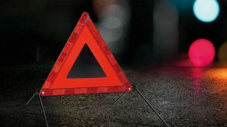 Avtomobildə sıxılı vəziyyətdə qalan şəxs xilas edildi – VİDEO