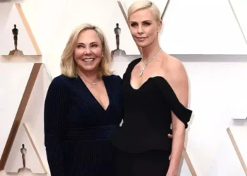 Məşhur aktrisanın anası atasını güllələdiyini AÇIQLADI