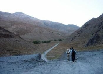 İranın Ermənistana yolu bağlandı