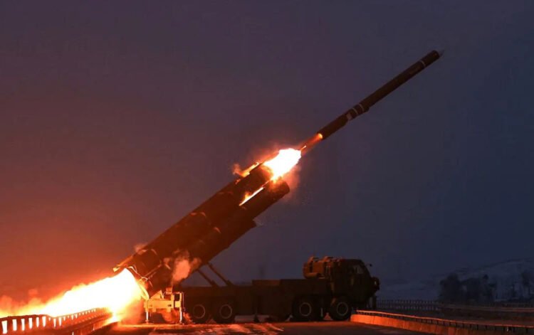 İran Ermənistana gedən yük maşınını vurdu