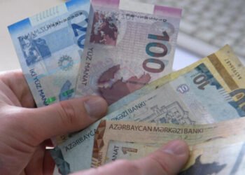 Azərbaycanda maaşlarla bağlı DƏYİŞİKLİK – RƏSMİ