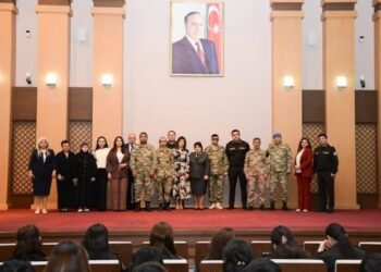 Anar ilhamlı – Qazilərimizə marş həsr etdi – FOTO/VİDEO