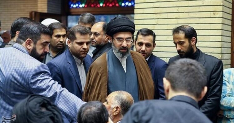 Müctəba Xamenei ilk dəfə görüntüləndi – VİDEO