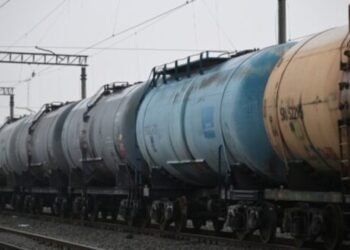 Azərbaycan Ermənistana 900 tona yaxın dizel göndərir