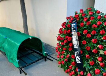 Tanınmış həkim dünyasını dəyişdi – FOTO