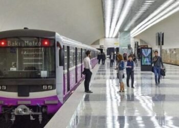 Metro fəaliyyətini bərpa etdi