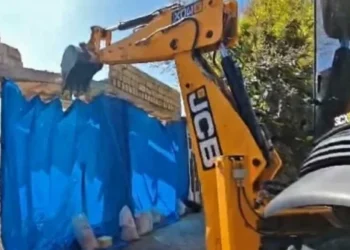 Azərbaycanda bu binanı SÖKDÜLƏR