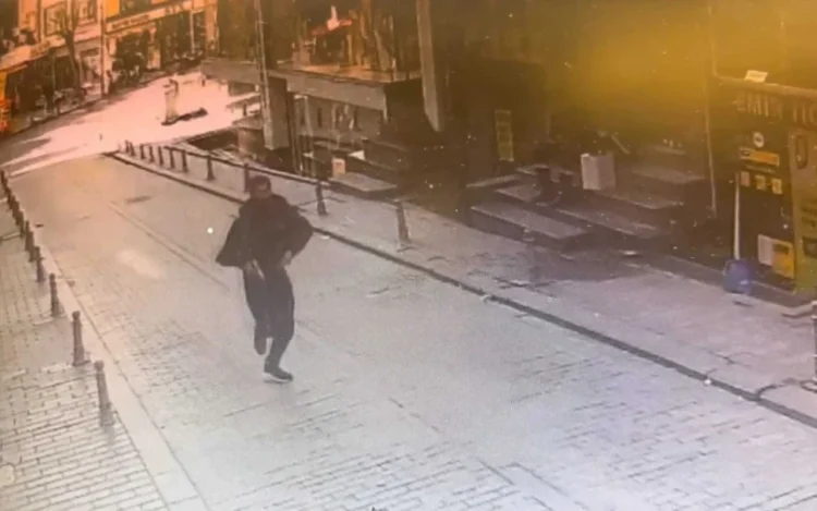 Arif İsmayılov küçədə güllələnərək öldürüldü