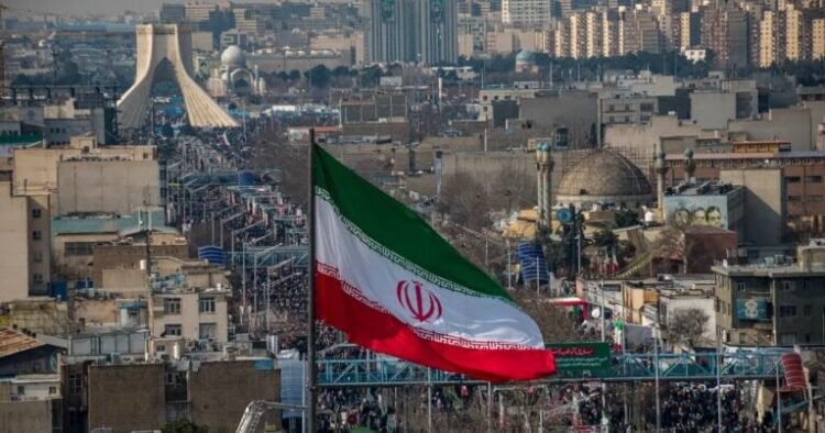 SON DƏQİQƏ: Bu ölkə Tehrandan üz çevirdi – İran meydanda tək qalıb