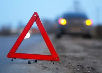 Mikroavtobus yük maşını ilə toqquşdu, 11 nəfər yaralandı – Bu ölkədə