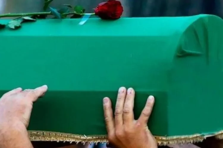 Bakıda 22 yaşlı oğlan qəfil vəfat etdi – Foto