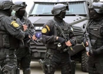 Polis əməliyyat keçirdi – 200 nəfər saxlanıldı