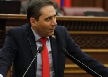 Abovyan Paşinyanı lağa qoydu: “Yaddaşı çox maraqlı işləyir: gah xatırlayır, gah da unudur”