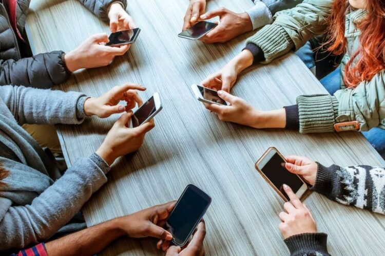 Kim köhnə telefonları saxlayıbsa, bəxti gətirdi – Sərvət dəyərindədir