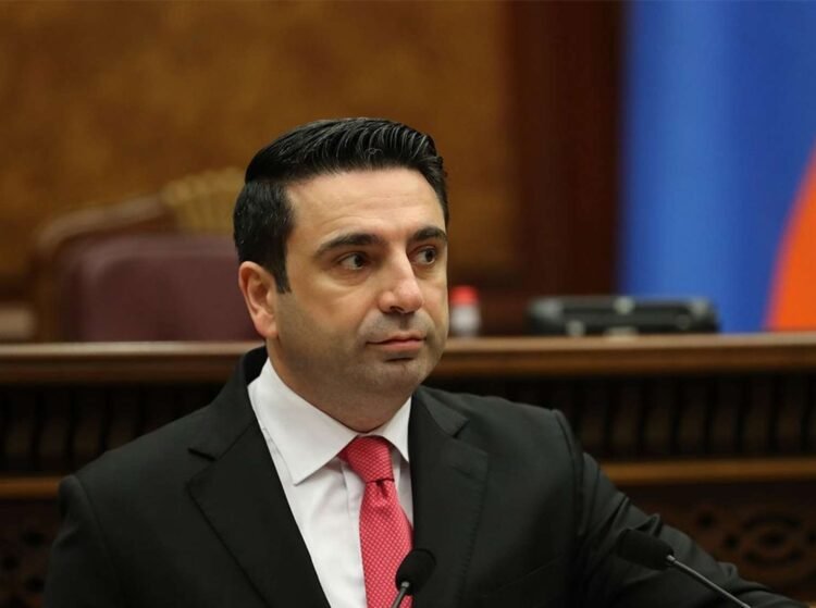 Simonyan Belarusa “əyalət” dedi – Minksdən cavab