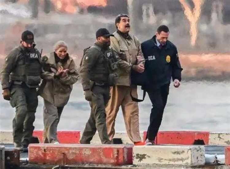 Maduro 18 məhbusla bir kamerada saxlanılır – Oğlu