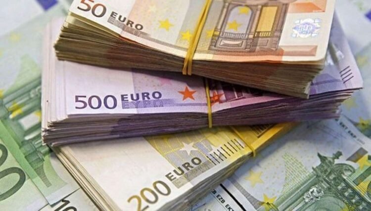 Pulunuzu dəyişməyin vaxtıdır – Avro bahalaşdı